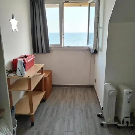 Pm 28 Via Lungomare Duca Degli Abruzzi Ostie